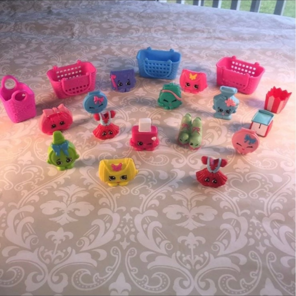 McDonalds Happy Meal Shopkins Figures Toys Shopping Bag Purse Collector …